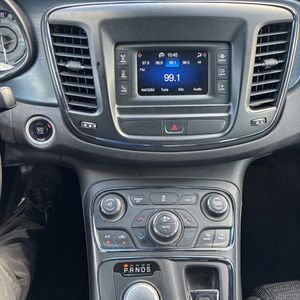 صورة مصغرة 38 لـ 2015 Chrysler 200 S