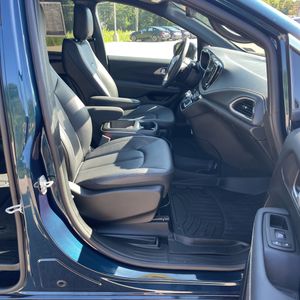 2025 Chrysler PACIFICA SELECT 缩略图 32
