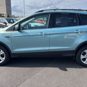 FORD ESCAPE SE - 4