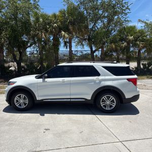 FORD EXPLORER XLT - 3