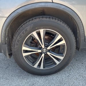 صورة 19 لـ 2017 Nissan ROGUE SL
