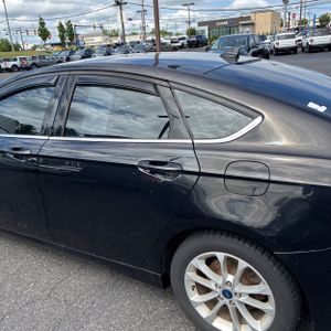 FORD FUSION SE - 6