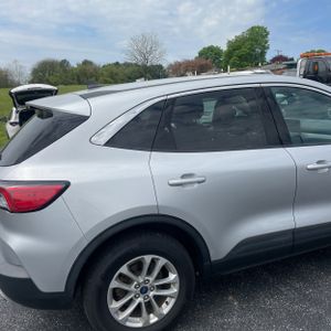 FORD ESCAPE SE - 8