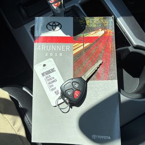 2018 Toyota 4RUNNER SR5 PREMIUM — фото 54