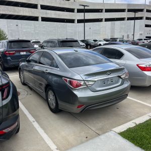 HYUNDAI SONATA HYBRID BASE - 3