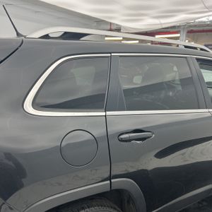 JEEP CHEROKEE LIMITED - 9