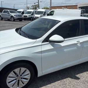 VOLKSWAGEN JETTA S - 2