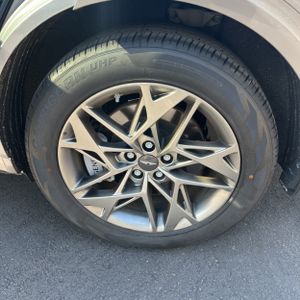صورة مصغرة 18 لـ 2024 Genesis GV70 2.5T STANDARD