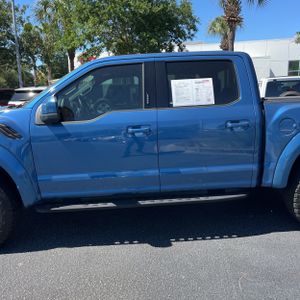 FORD F150 RAPTOR - 4