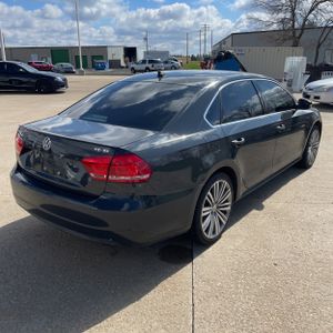 VOLKSWAGEN PASSAT 1.8T SPORT - 8