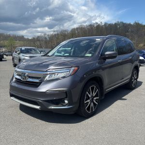 HONDA PILOT TOURING W/REAR CAPTAIN'S CHAIRS - 1