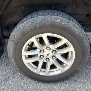 صورة 18 لـ 2019 Chevrolet SILVERADO 1500 RST