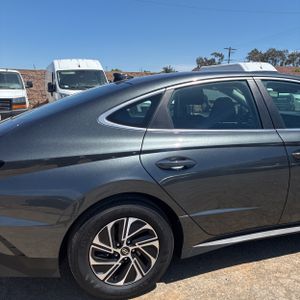 HYUNDAI SONATA HYBRID BLUE - 9