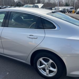 CHEVROLET MALIBU LS - 4