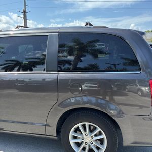 2020 Dodge GRAND CARAVAN SXT — фото 6