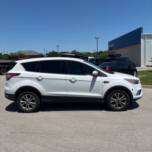 2017 FORD ESCAPE SE — фото 10