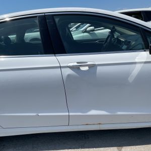 FORD FUSION SE - 9