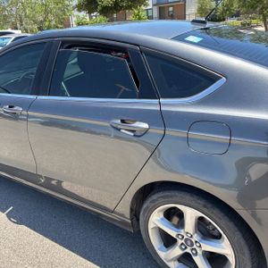 FORD FUSION SE - 6