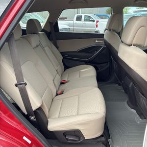 صورة 34 لـ 2017 Hyundai SANTA FE SE
