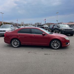 FORD FUSION SEL - 10