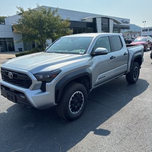 2025 Toyota TACOMA TRD OFF-ROAD 照片 1