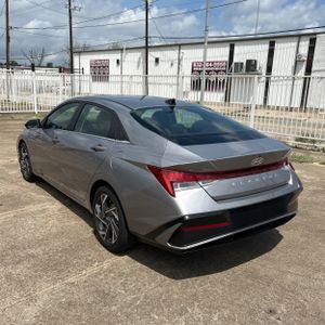 HYUNDAI ELANTRA SEL CONVENIENCE - 5