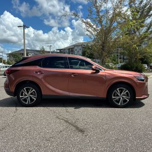 صورة 10 لـ 2023 Lexus RX 350 PREMIUM+