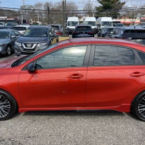 KIA FORTE GT-LINE - 4