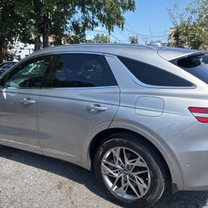 صورة 6 لـ 2023 Genesis GV70 2.5T STANDARD