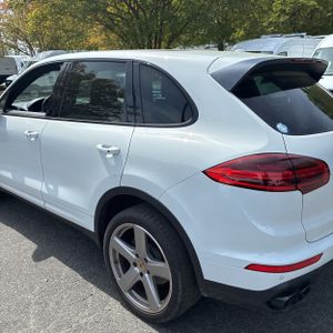 PORSCHE CAYENNE BASE - 6