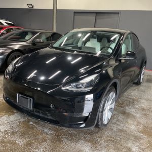 TESLA MODEL Y LONG RANGE - 1