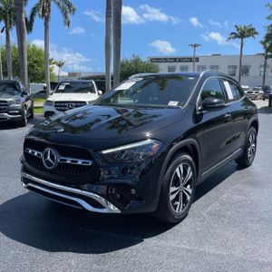 MERCEDES-BENZ GLA - 1