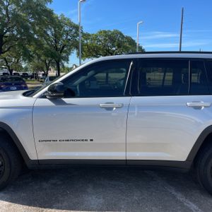 JEEP GRAND CHEROKEE ALTITUDE 4X4 - 4