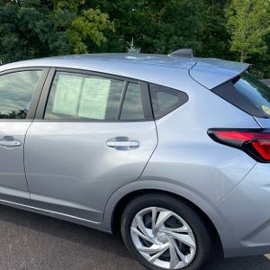 2025 Subaru IMPREZA BASE 5-DOOR 照片 6