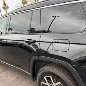 JEEP GRAND CHEROKEE L LIMITED - 6