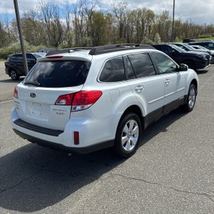 SUBARU OUTBACK 3.6R LIMITED - 8