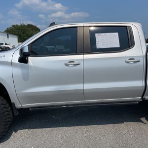 2020 Chevrolet SILVERADO 1500 LT photo 4