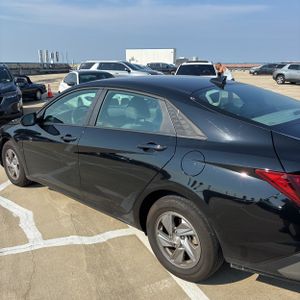 2025 Hyundai ELANTRA SE 照片 6