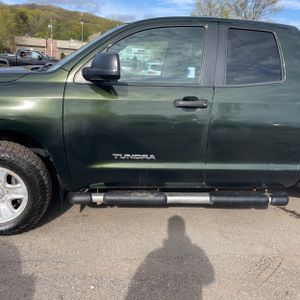 TOYOTA TUNDRA - 4