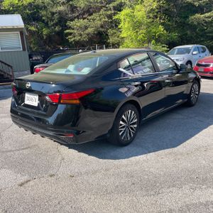 NISSAN ALTIMA SV FWD - 8