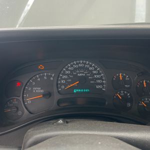 صورة مصغرة 34 لـ 2004 Chevrolet SILVERADO 2500HD LS