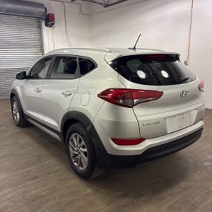 HYUNDAI TUCSON SE - 5