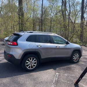 JEEP CHEROKEE LIMITED - 10