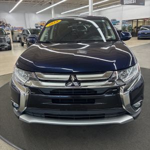 2018 Mitsubishi OUTLANDER SE — миниатюра 14
