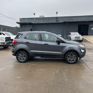 FORD ECOSPORT S - 10