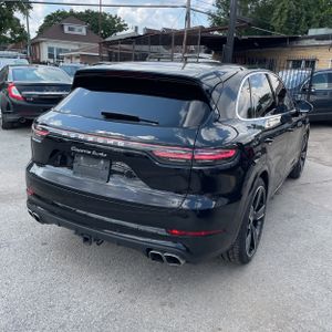 صورة 8 لـ 2020 Porsche CAYENNE TURBO