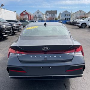 HYUNDAI ELANTRA SEL - 7
