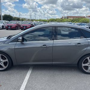 FORD FOCUS TITANIUM - 4