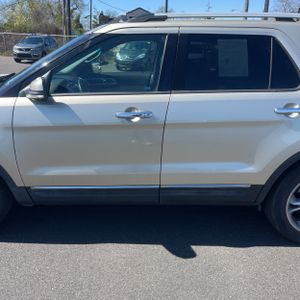 FORD EXPLORER LIMITED - 4