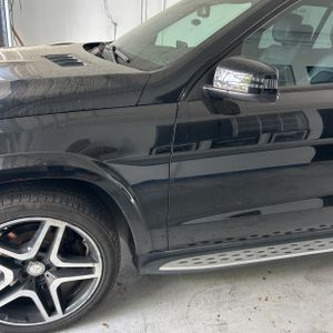 MERCEDES-BENZ GLS - 2